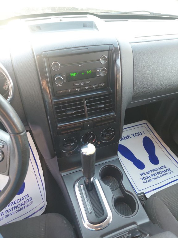 2010 Ford Explorer Image 13