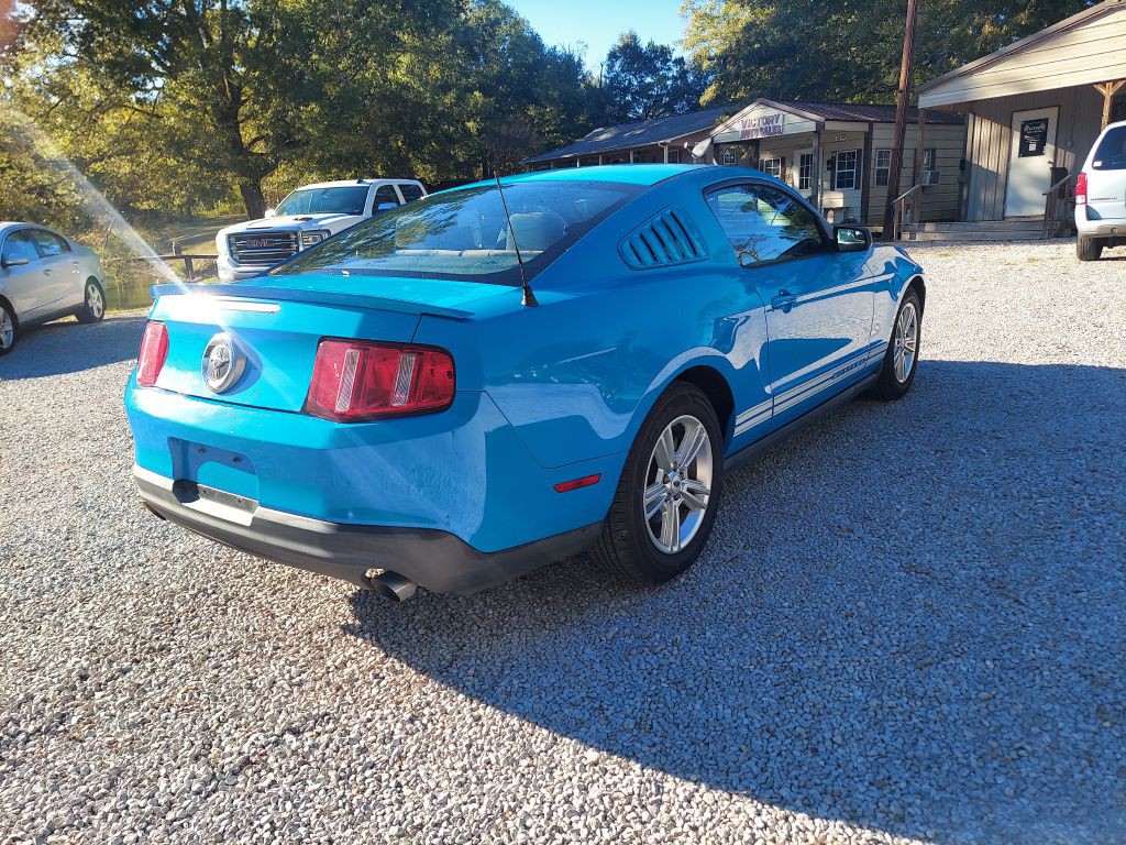 2011 Ford Mustang Image 5