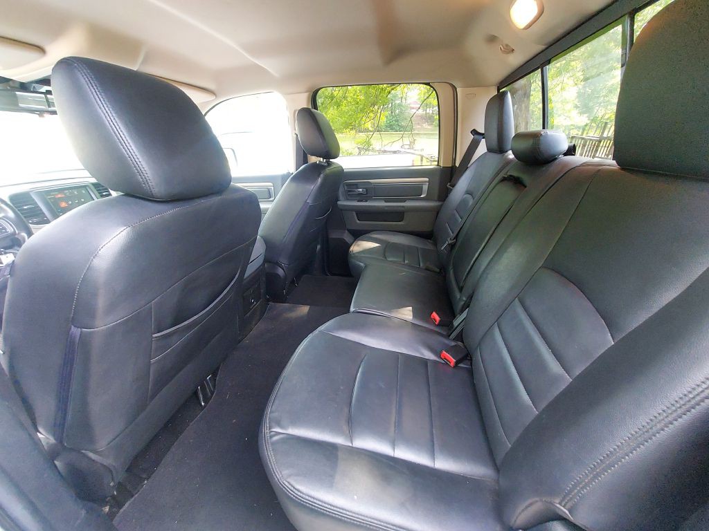 2014 RAM 1500 Image 10