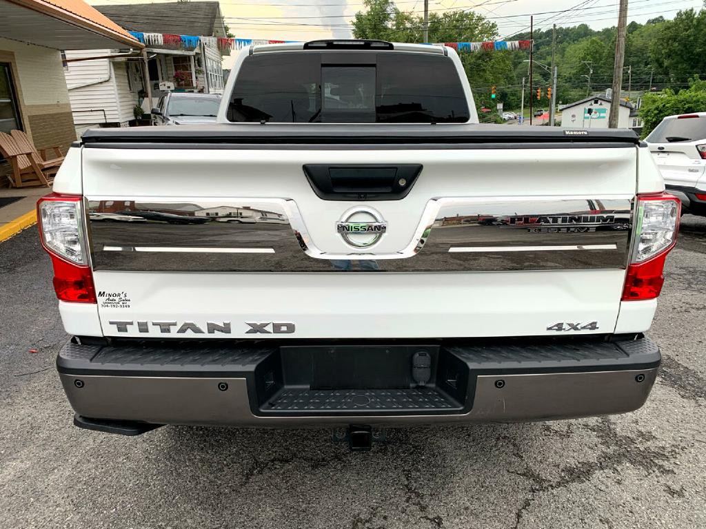 2019 Nissan Titan Image 4