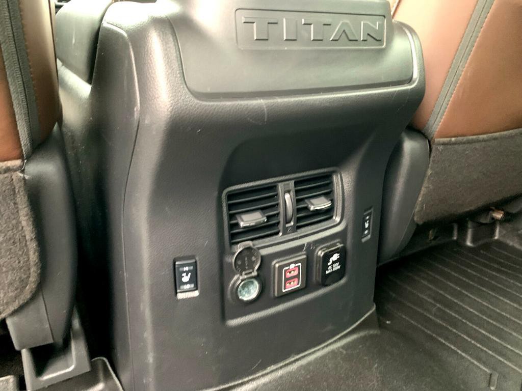 2019 Nissan Titan Image 11