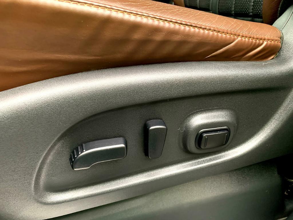2019 Nissan Titan Image 14