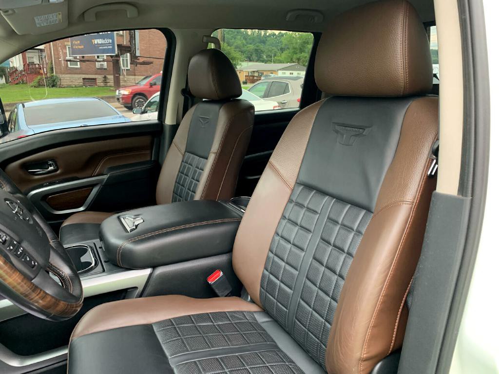 2019 Nissan Titan Image 15