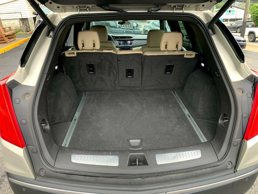 2017 Cadillac XT5 Image 8