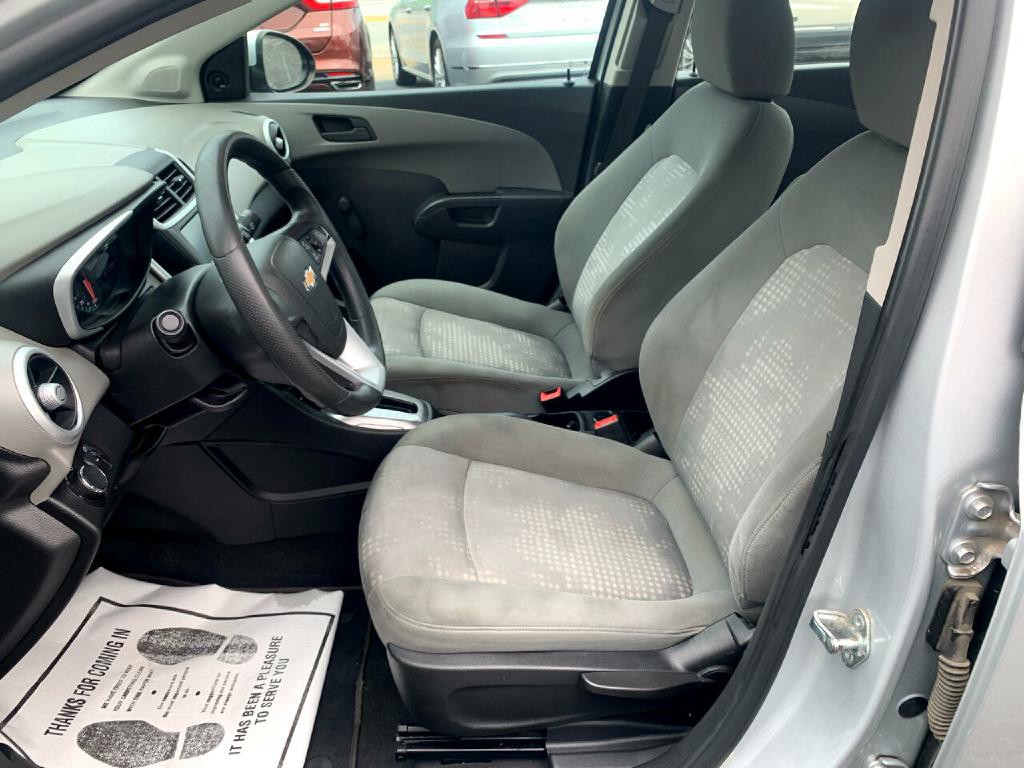 2017 Chevrolet Sonic Image 12