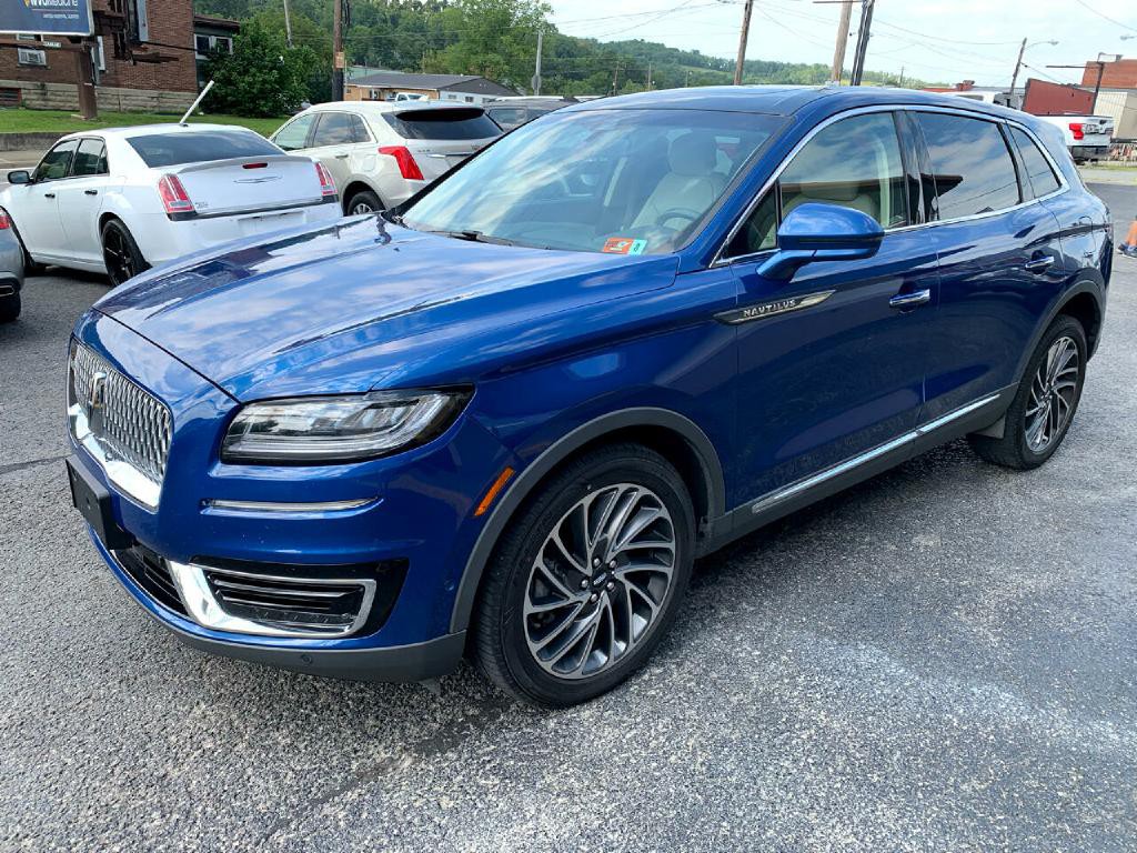 2020 Lincoln Nautilus Image 2