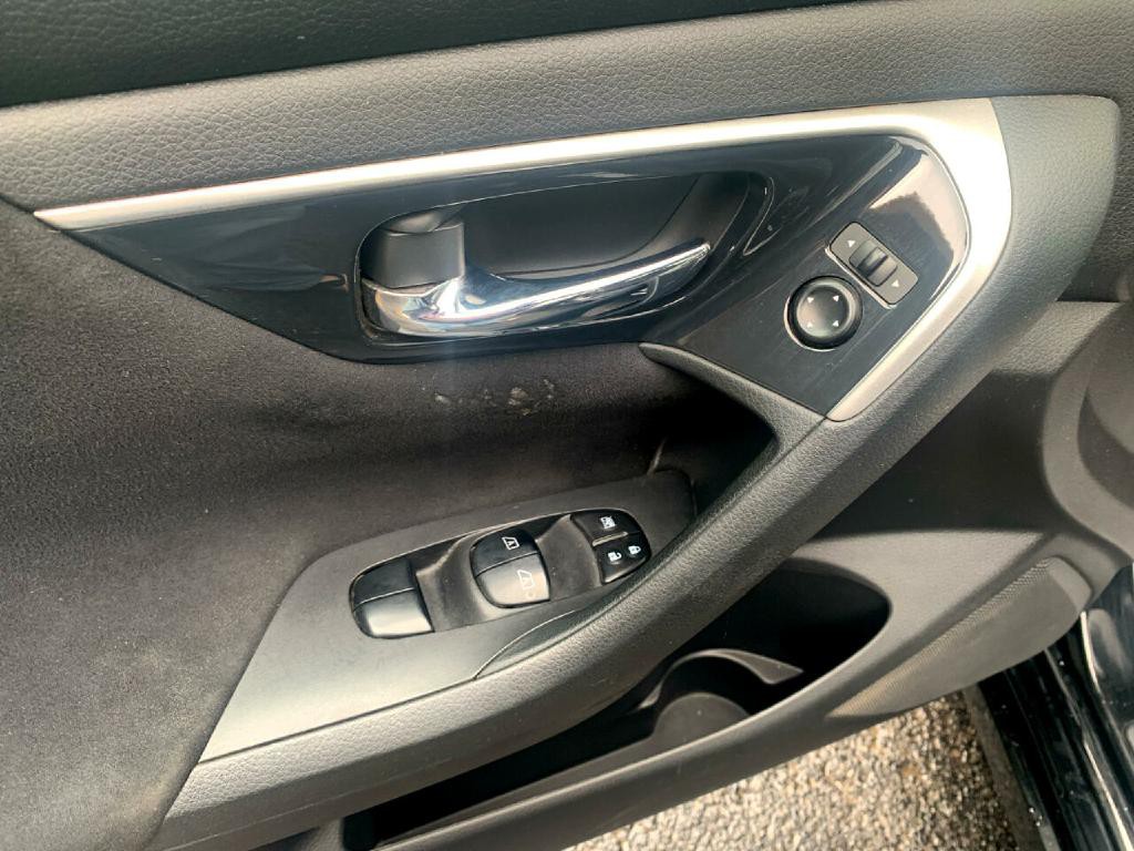 2014 Nissan Altima Image 10