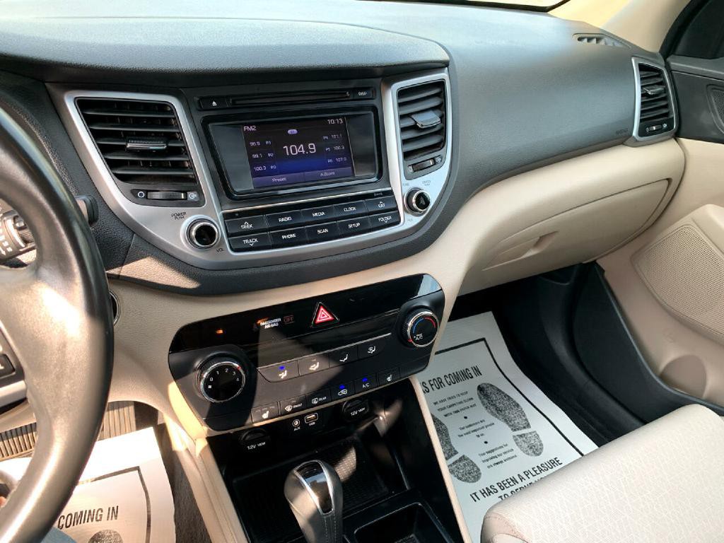 2016 Hyundai Tucson Image 18