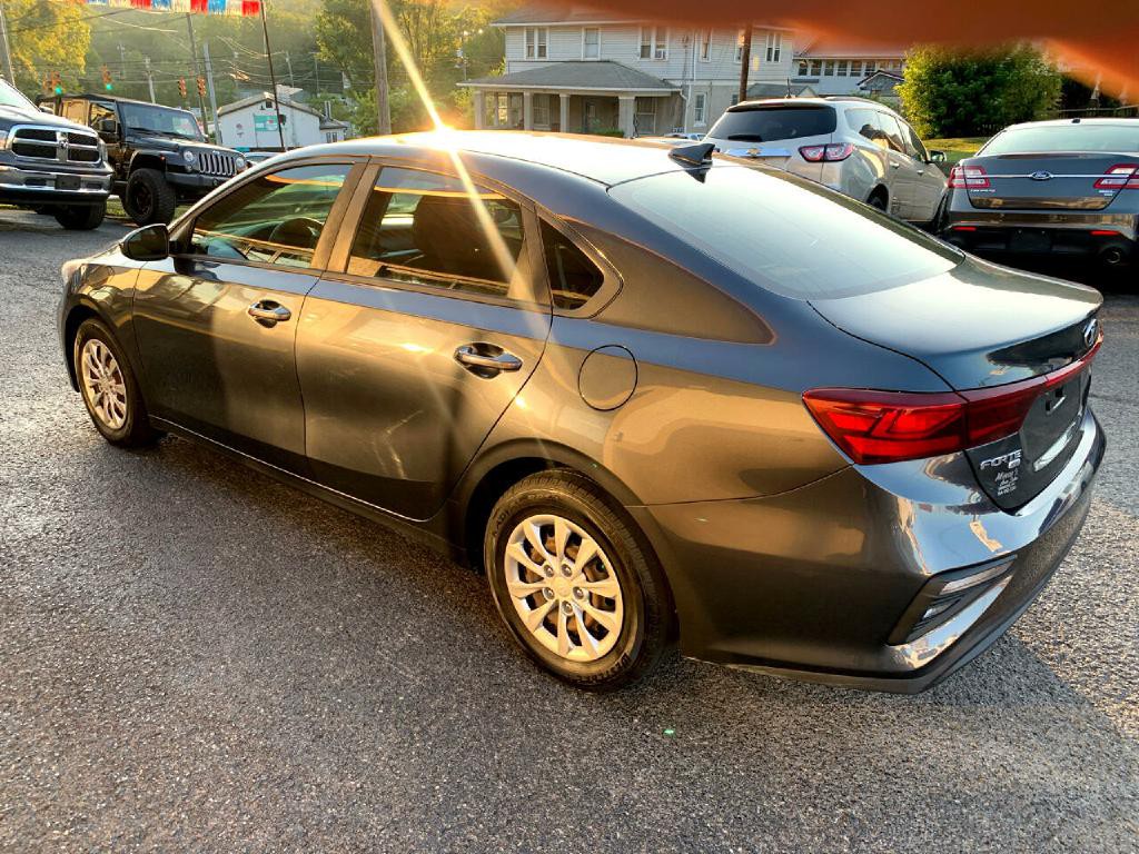 2019 Kia Forte Image 3
