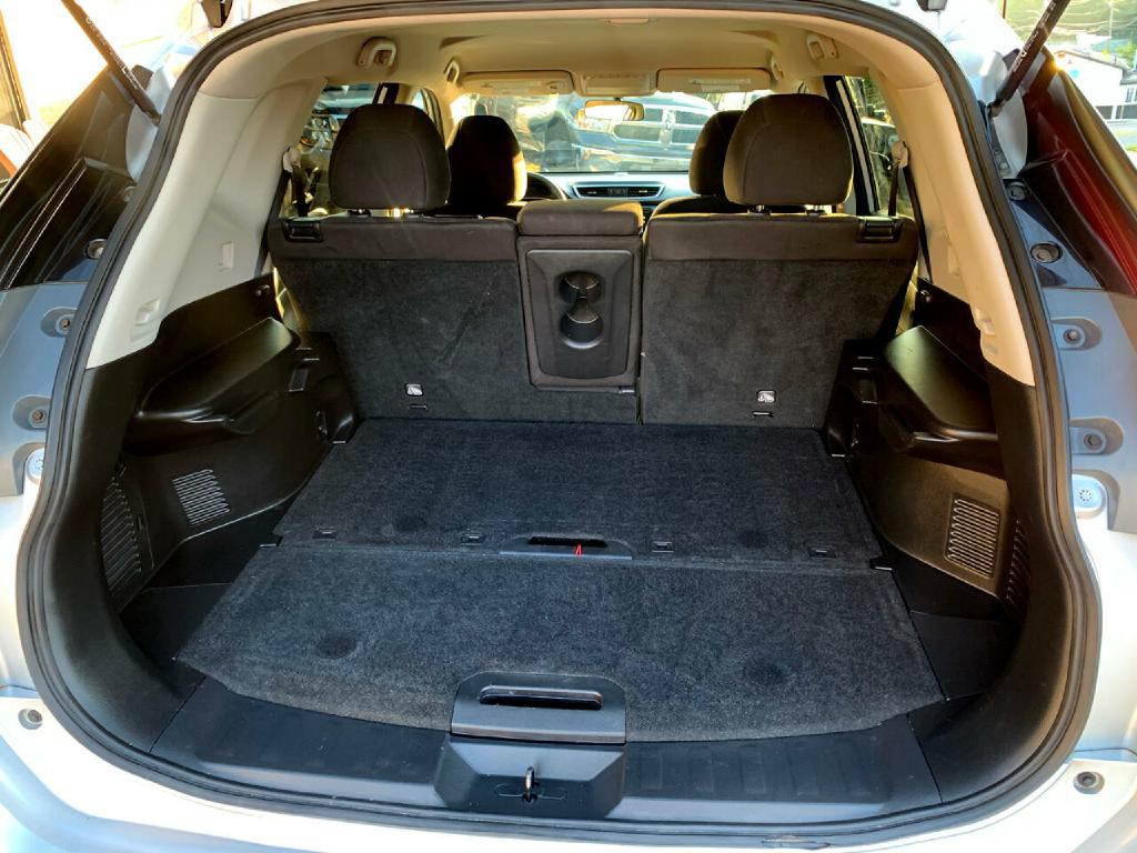 2015 Nissan Rogue Image 9