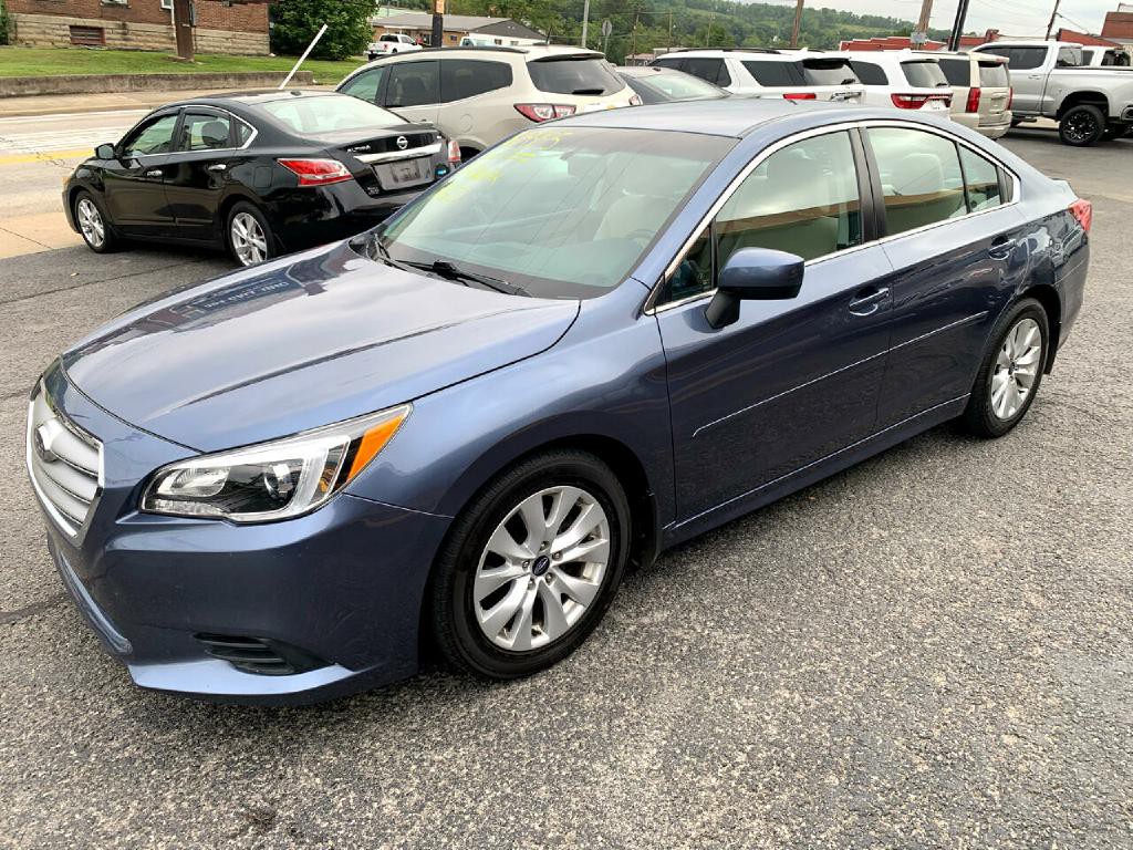 2016 Subaru Legacy Image 2