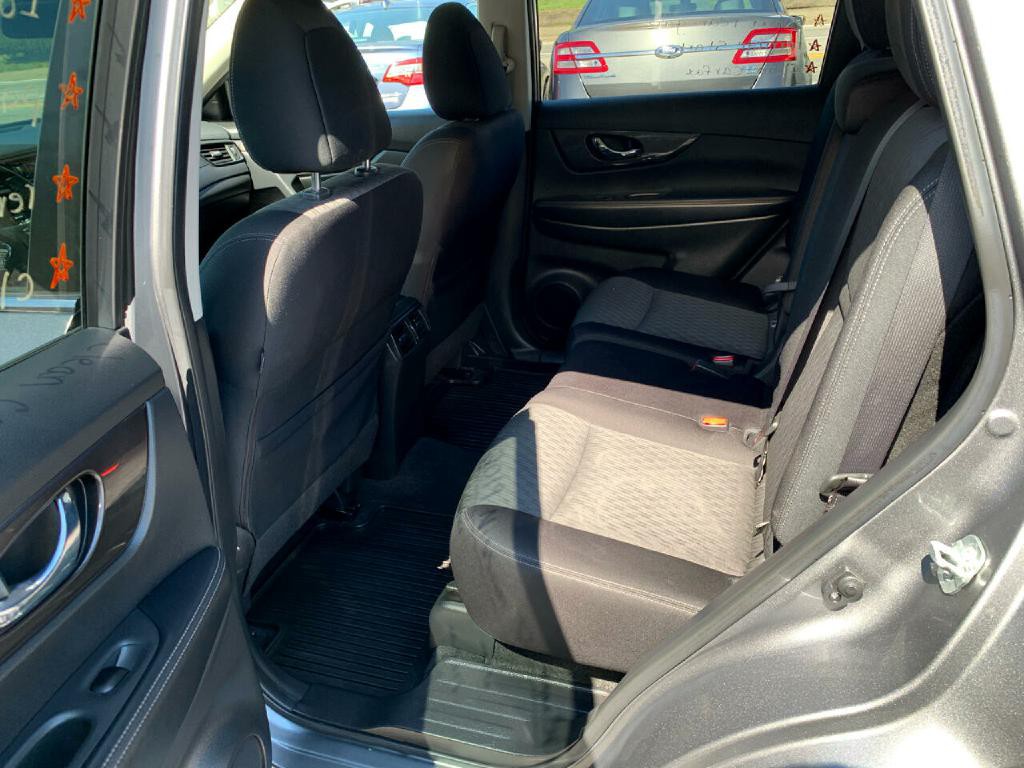 2019 Nissan Rogue Image 11