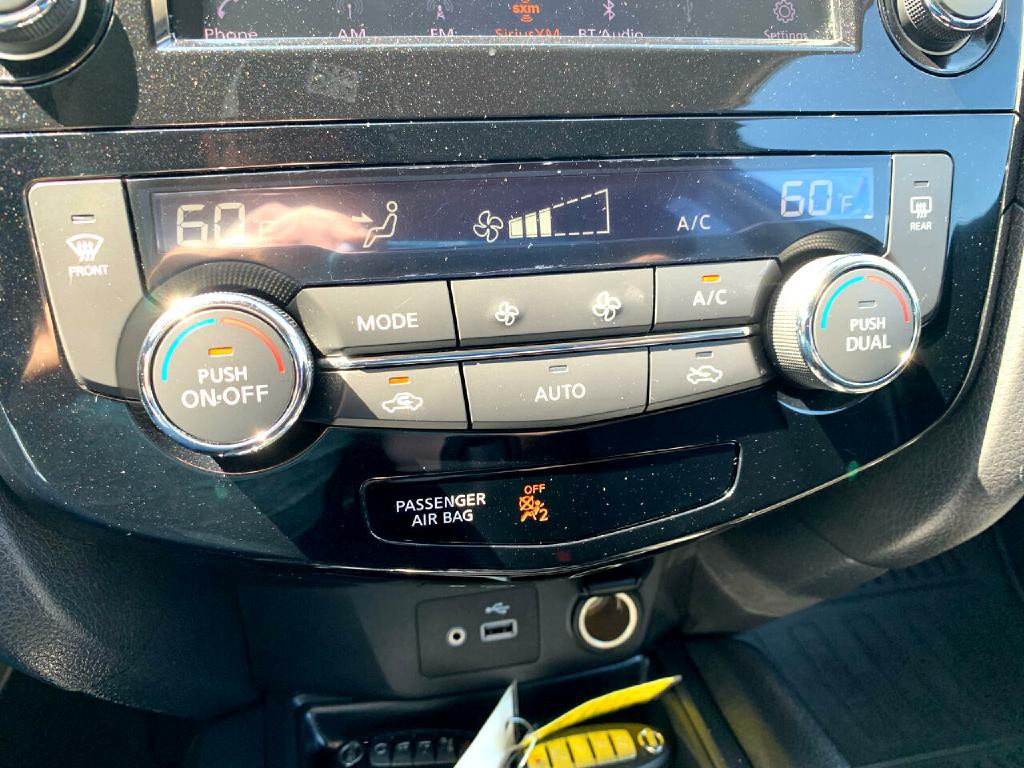 2019 Nissan Rogue Image 21
