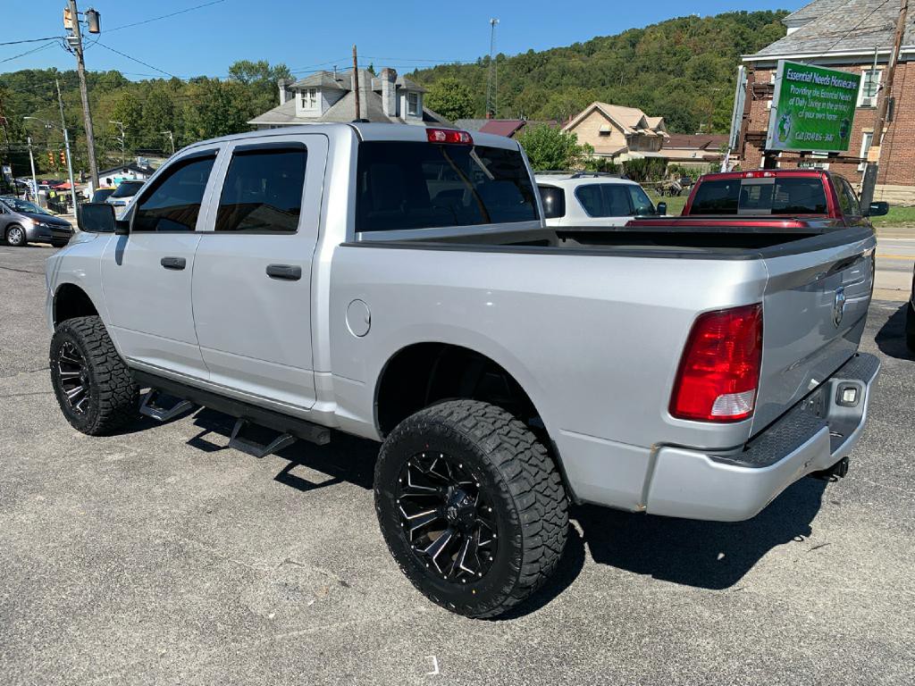 2018 RAM 1500 Image 3