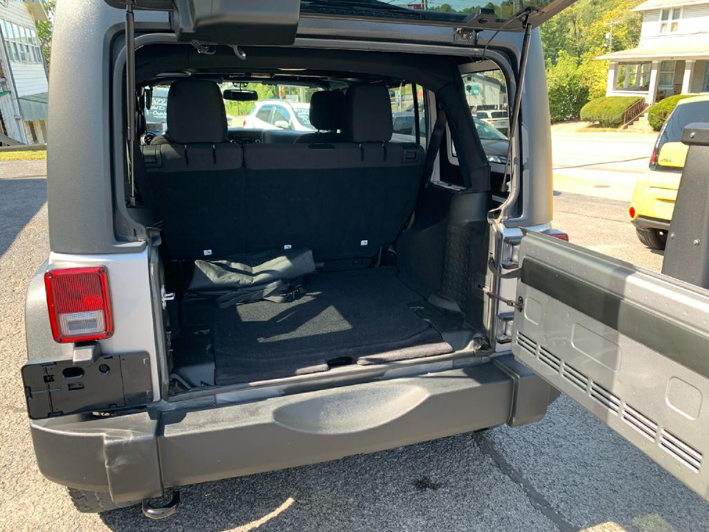2018 Jeep Wrangler Image 9