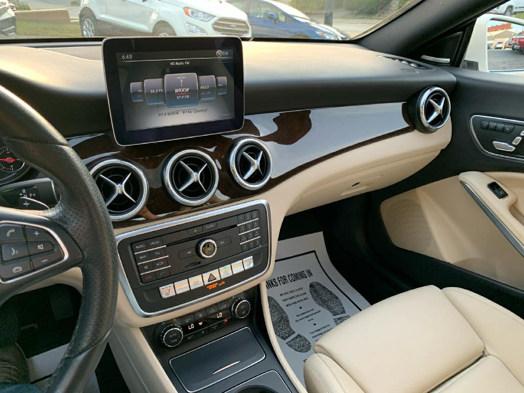 2017 Mercedes-Benz CLA-Class Image 16