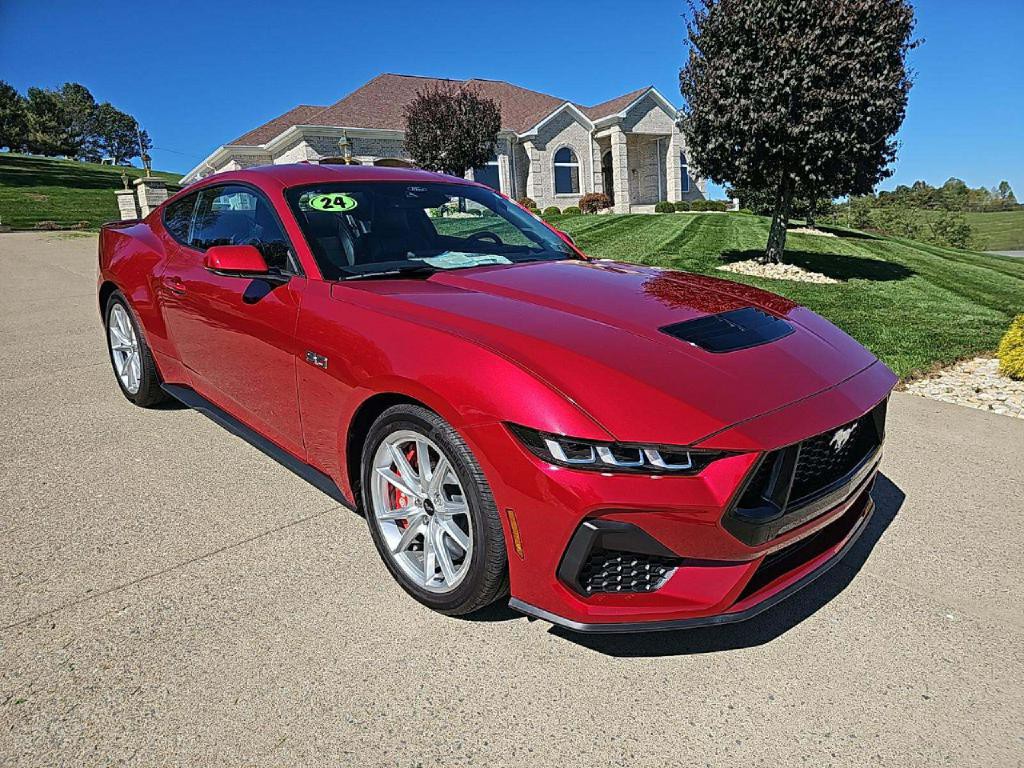 2024 Ford Mustang Image 2