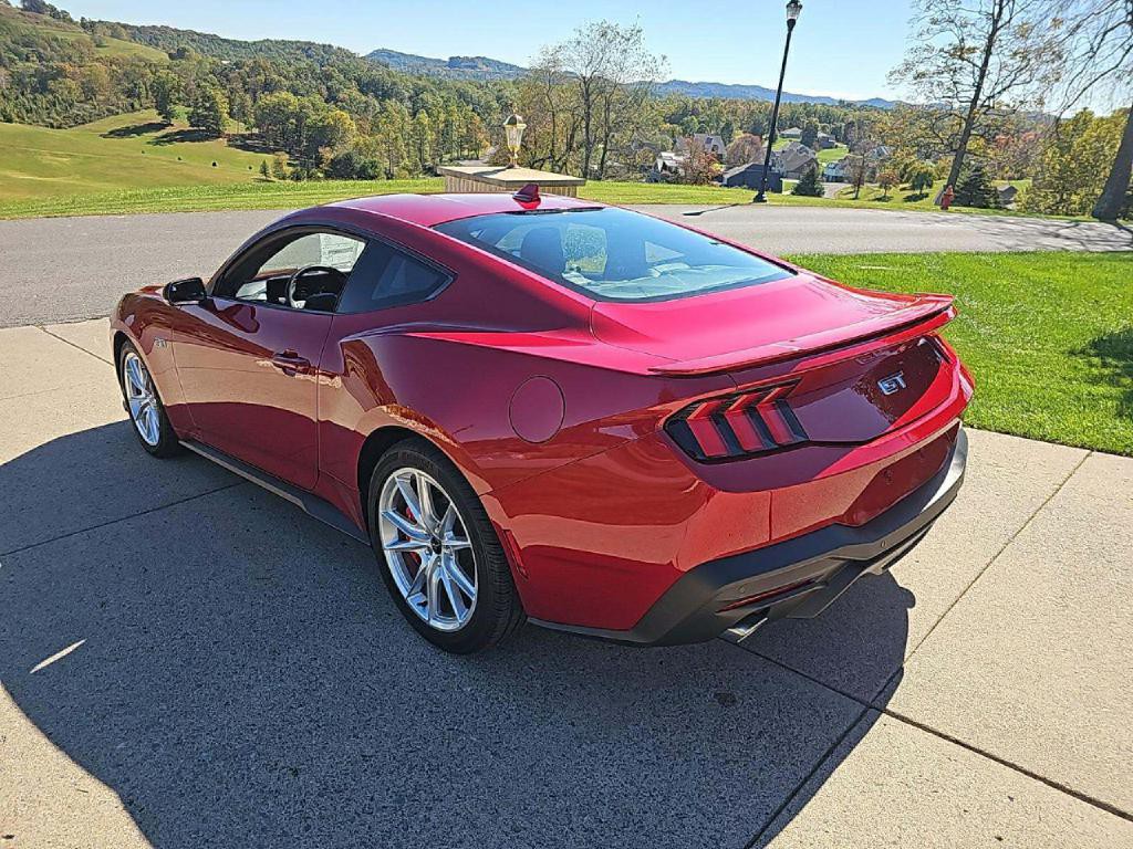 2024 Ford Mustang Image 4