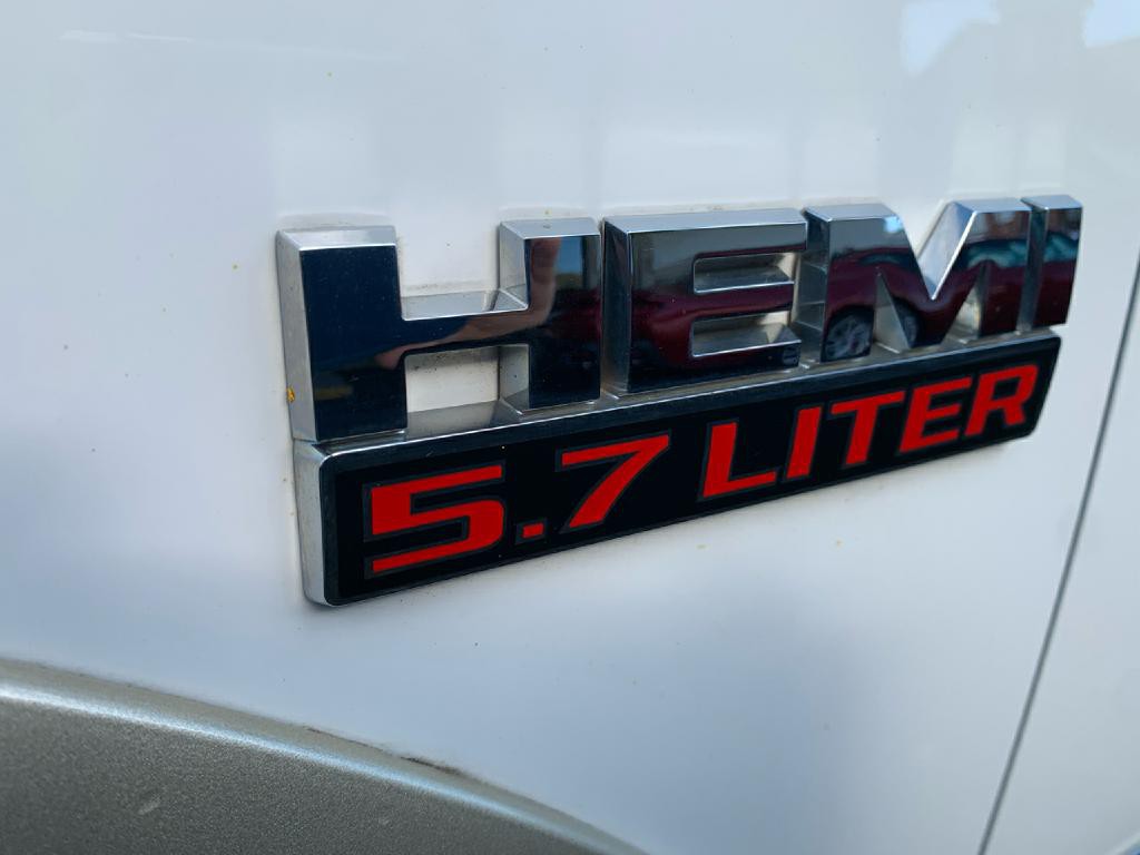 2015 RAM 1500 Image 8