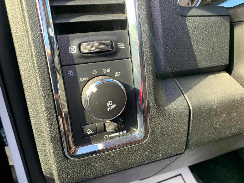 2015 RAM 1500 Image 14