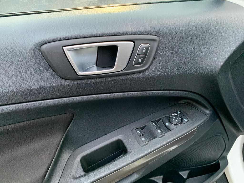 2018 Ford Econoline Image 10