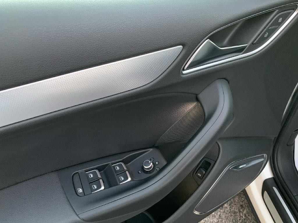 2016 Audi Q3 Image 12