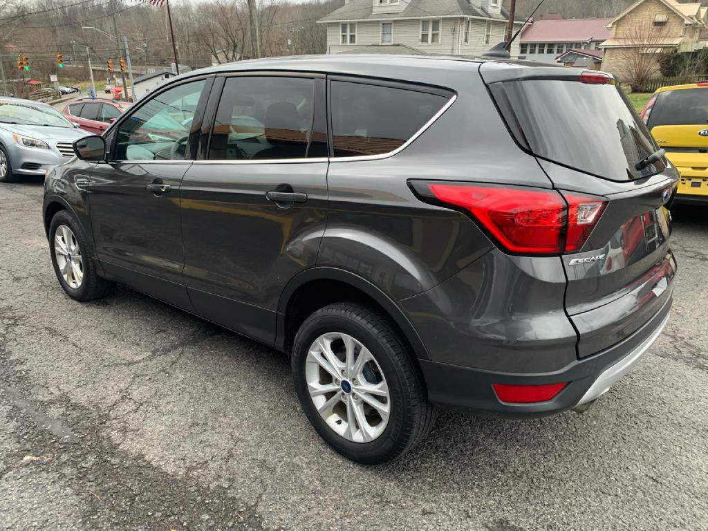 2019 Ford Escape Image 3