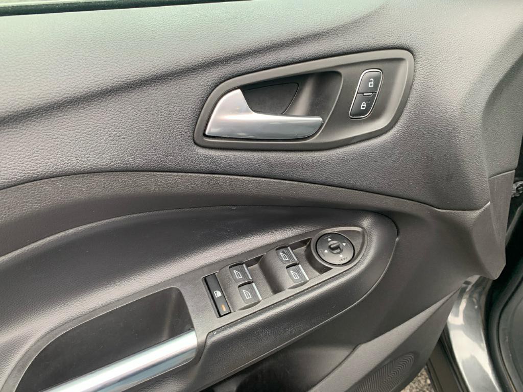 2019 Ford Escape Image 10