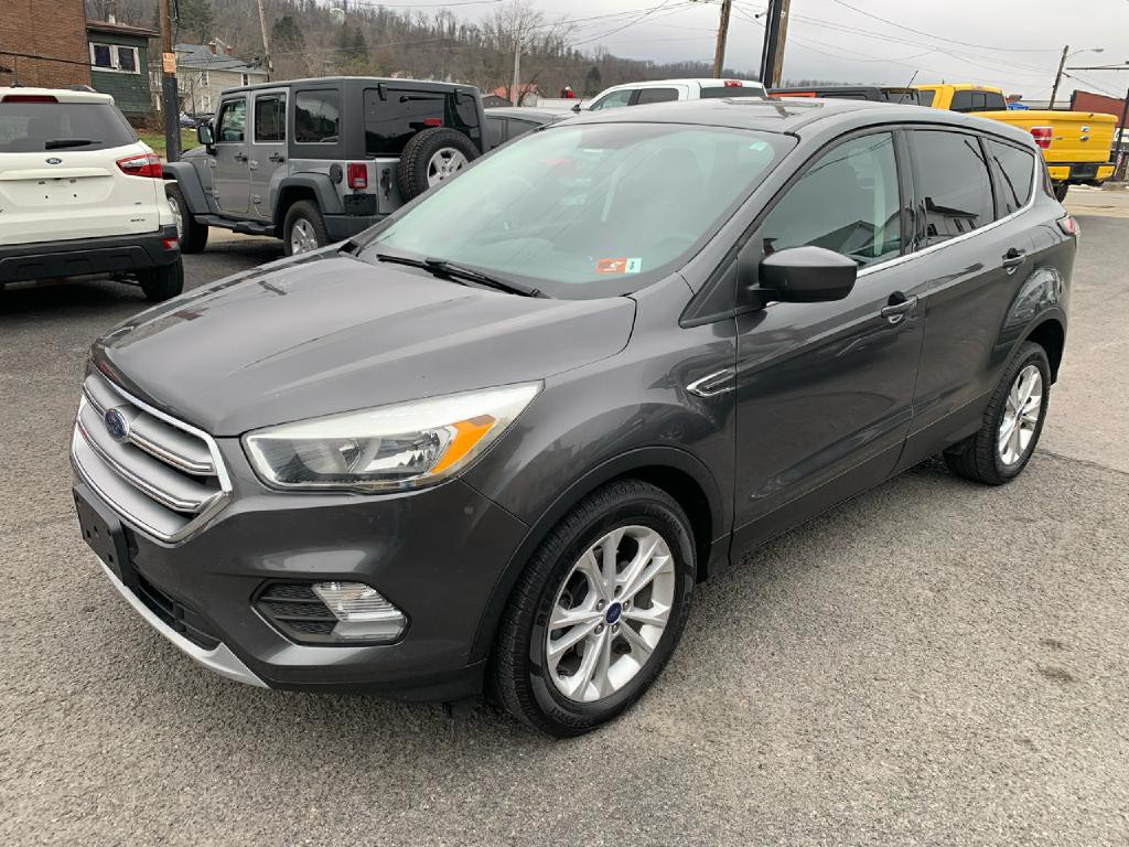 2017 Ford Escape Image 2