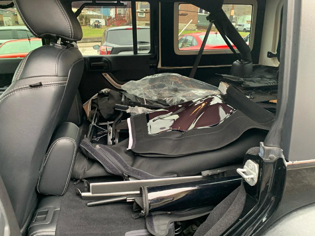 2015 Jeep Wrangler Image 12