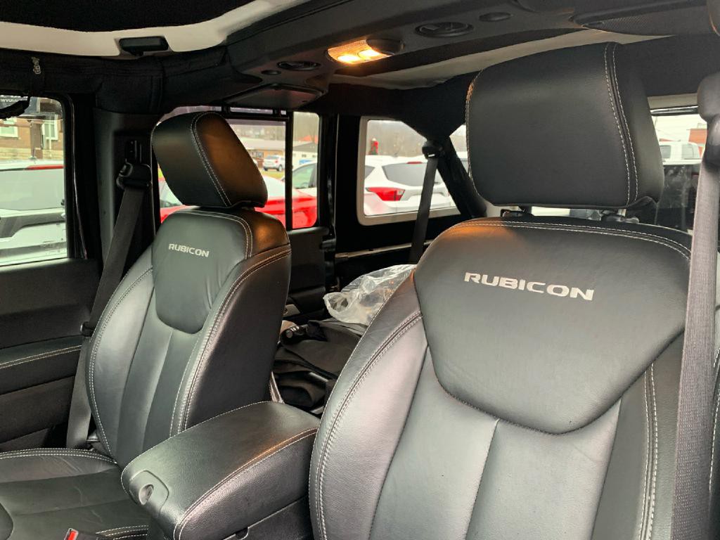 2015 Jeep Wrangler Image 16