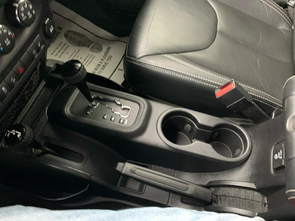 2015 Jeep Wrangler Image 20