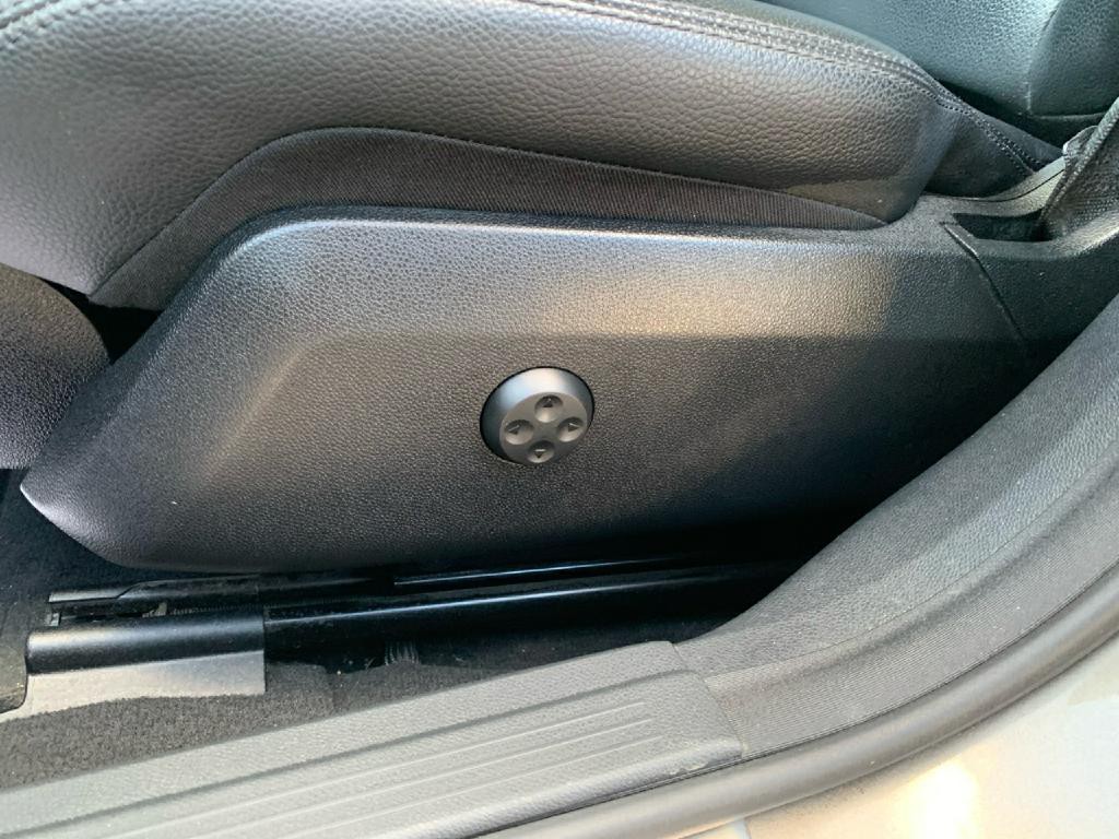 2010 Mercedes-Benz E-Class Image 10