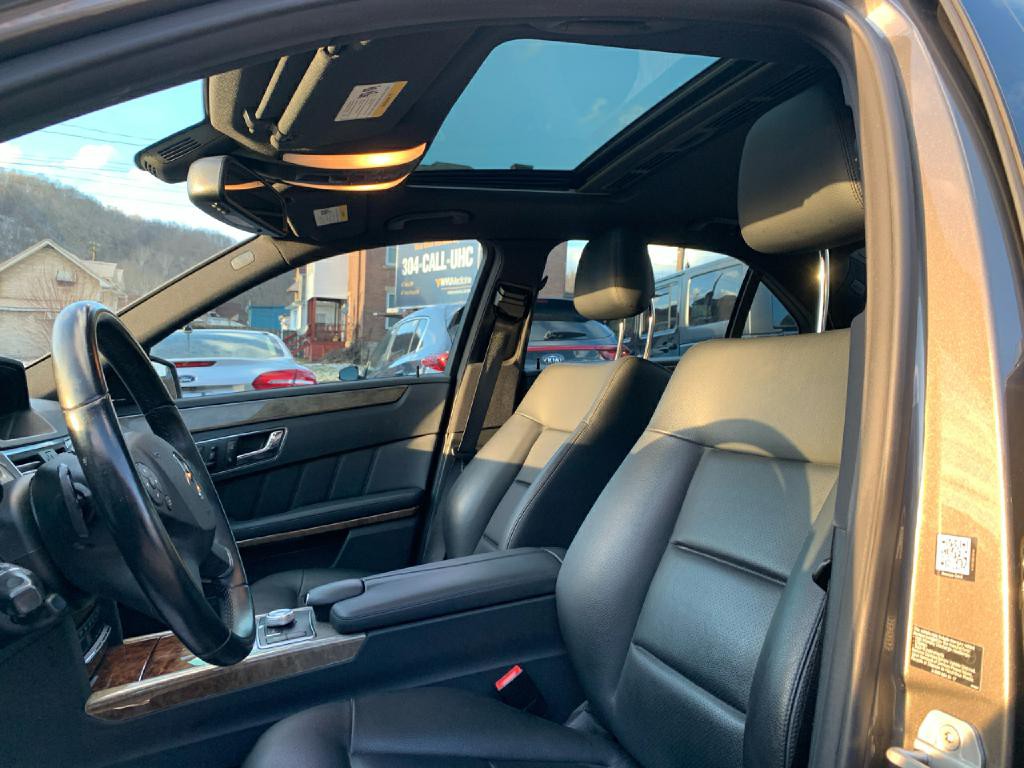 2010 Mercedes-Benz E-Class Image 11