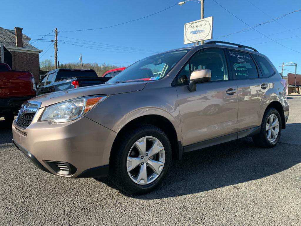 2016 Subaru Forester Image 1
