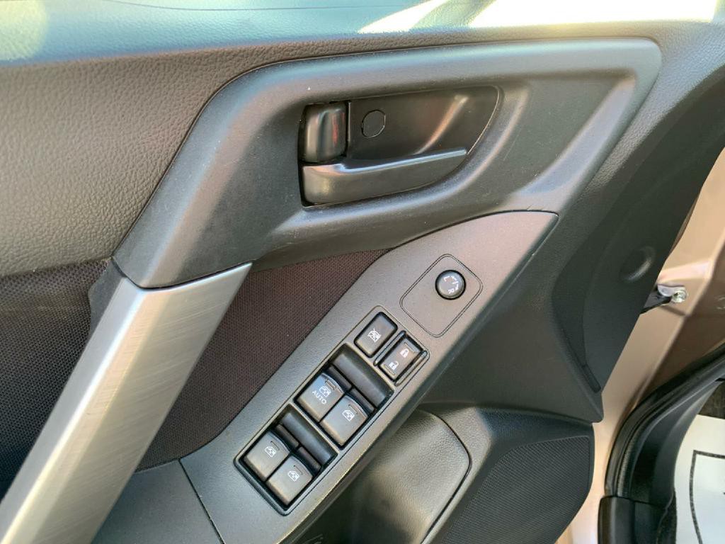 2016 Subaru Forester Image 10