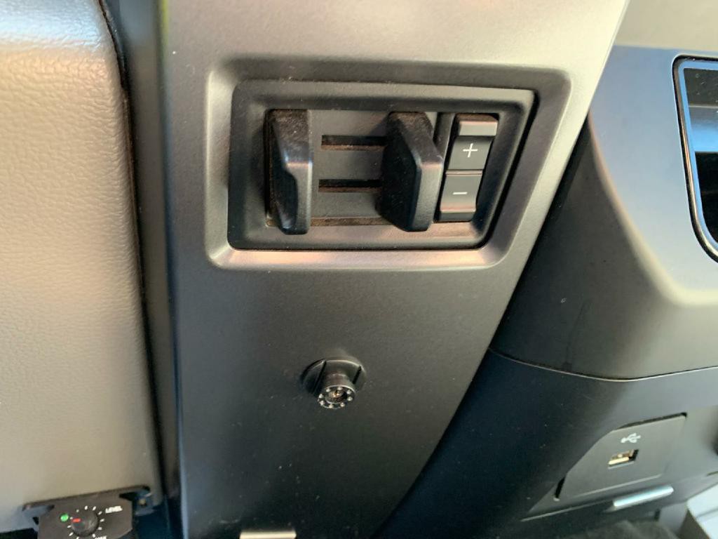2017 Ford F-350 Image 19