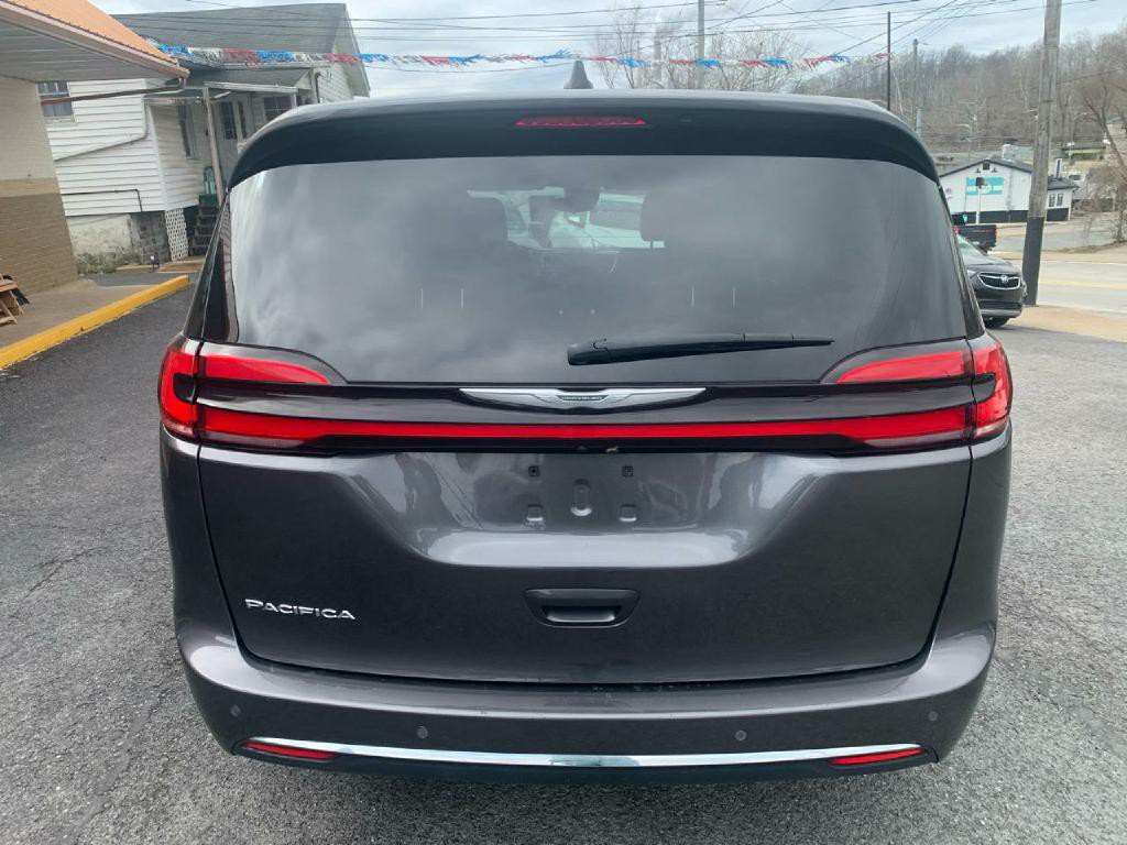 2023 Chrysler Pacifica Image 4