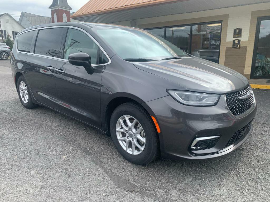 2023 Chrysler Pacifica Image 6