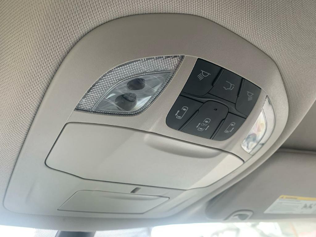 2023 Chrysler Pacifica Image 22