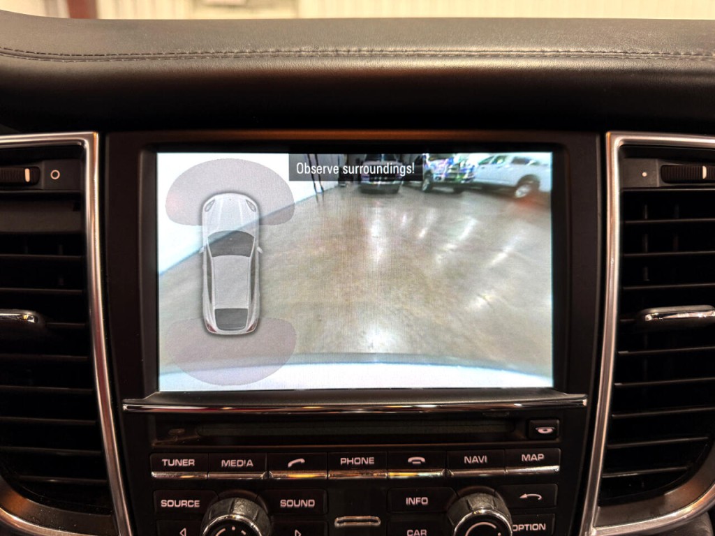 2013 Porsche Panamera Image 30