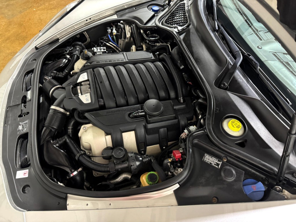 2013 Porsche Panamera Image 40