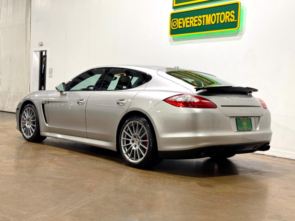 2013 Porsche Panamera Image 5
