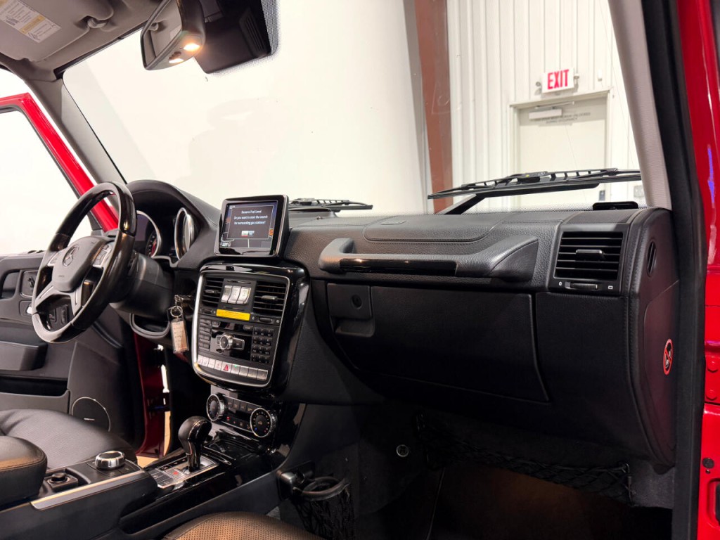 2016 Mercedes-Benz G-Class Image 10