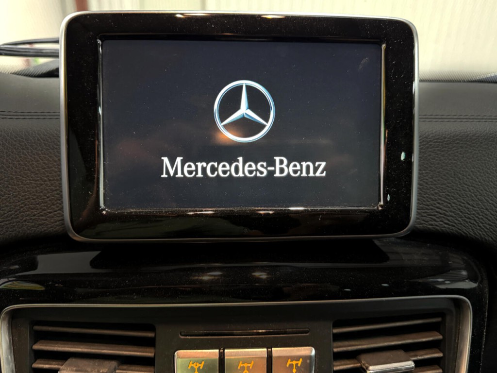 2016 Mercedes-Benz G-Class Image 33