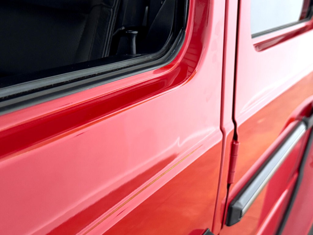 2016 Mercedes-Benz G-Class Image 60