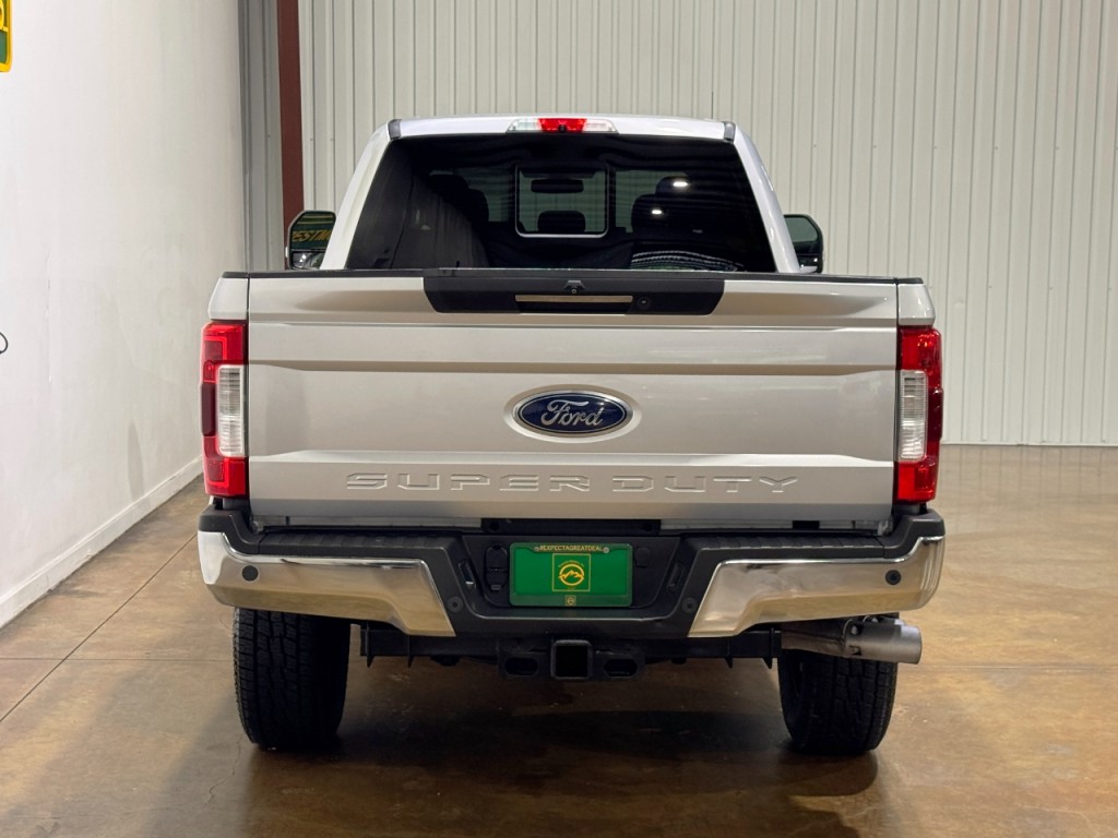 2017 Ford F-350 Image 6