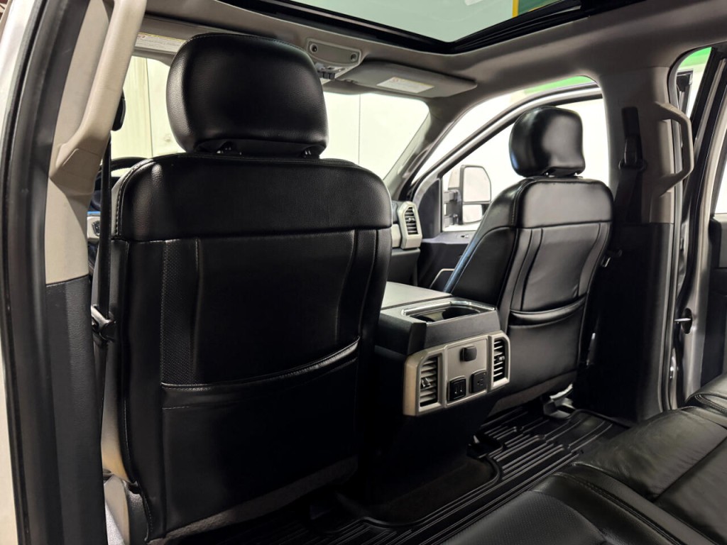 2017 Ford F-350 Image 16