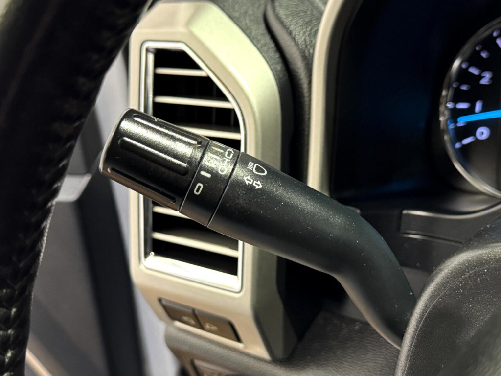 2017 Ford F-350 Image 21