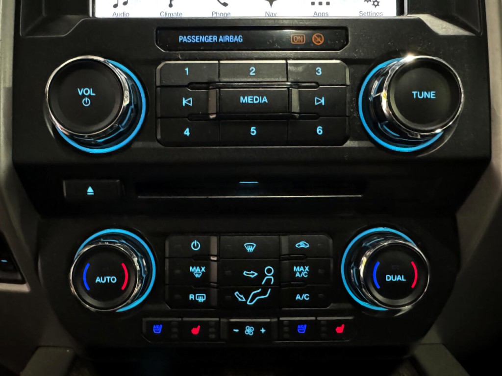 2017 Ford F-350 Image 25